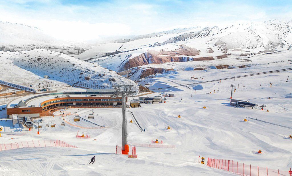 Experience adrenaline at Shahdag – from ziplining to mountain rides.